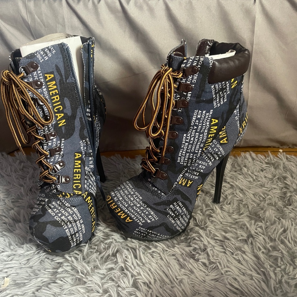 American ‘Construction’ Platform Boots. Sz 9
